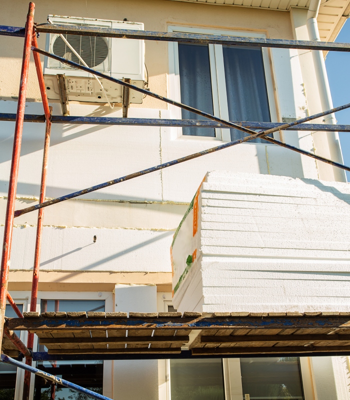 Travaux d’isolation extérieure en cours